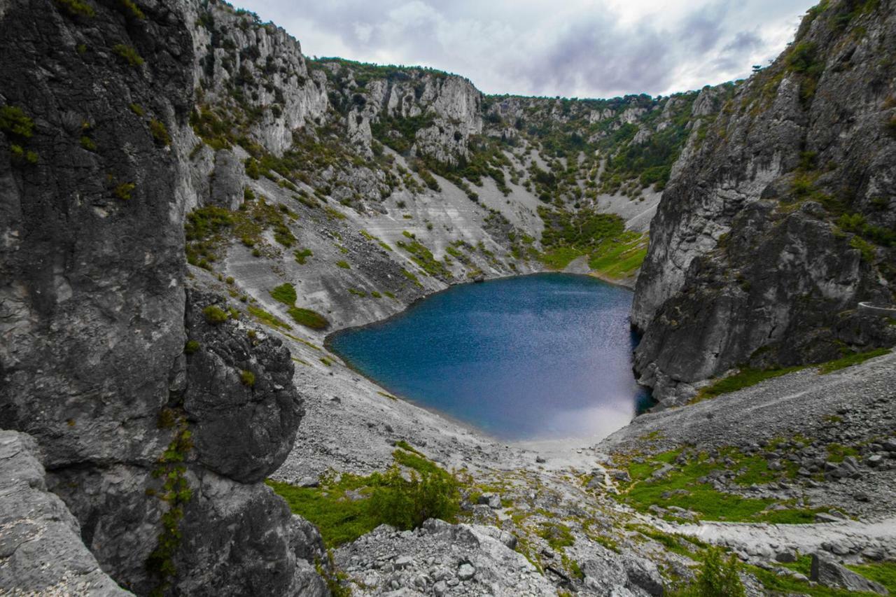 Villa Bartul Zagvozd Exteriör bild